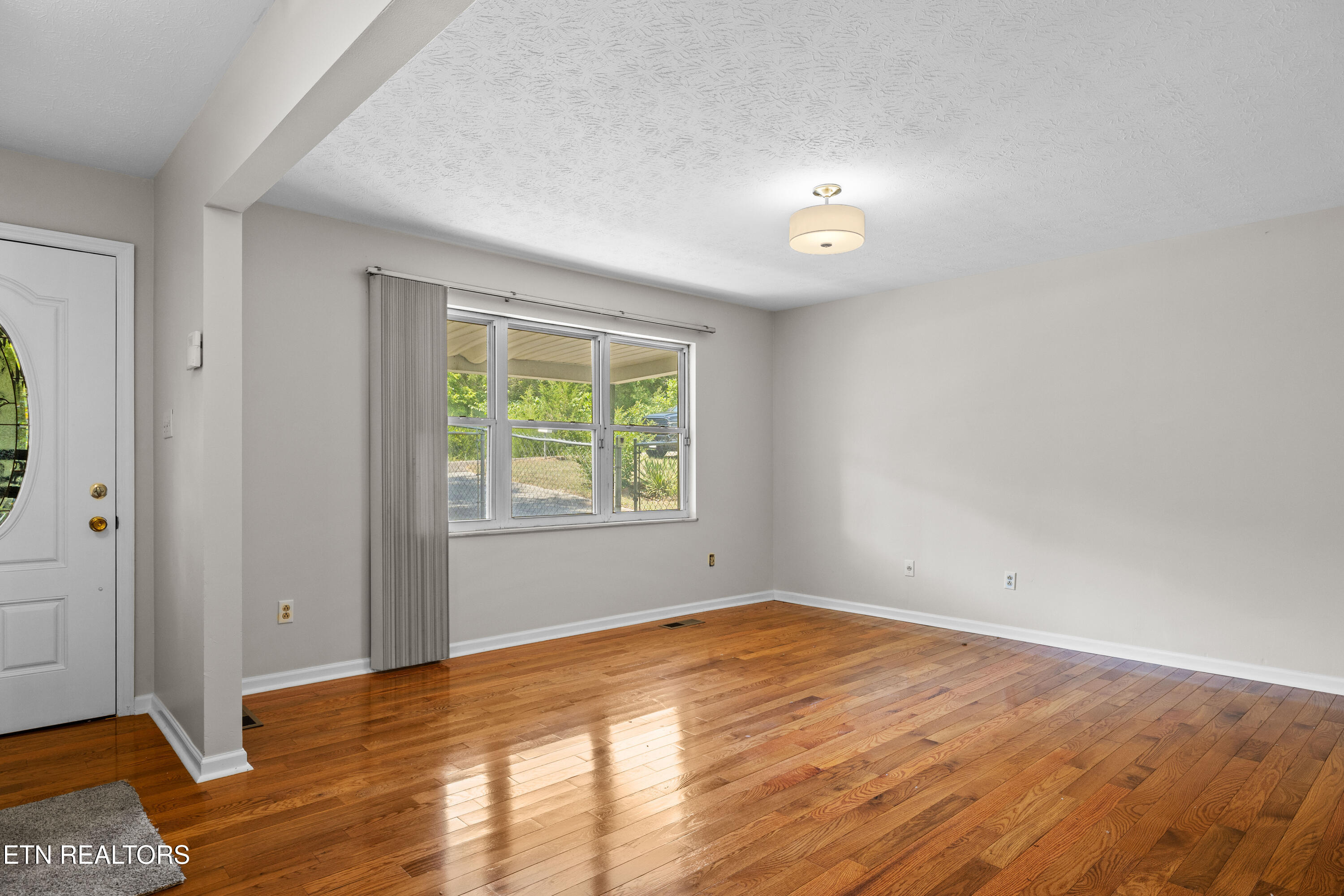 2320 Midway Road Kodak, TN 37764 - Photo 2 of 24 2320Midwayrd-1