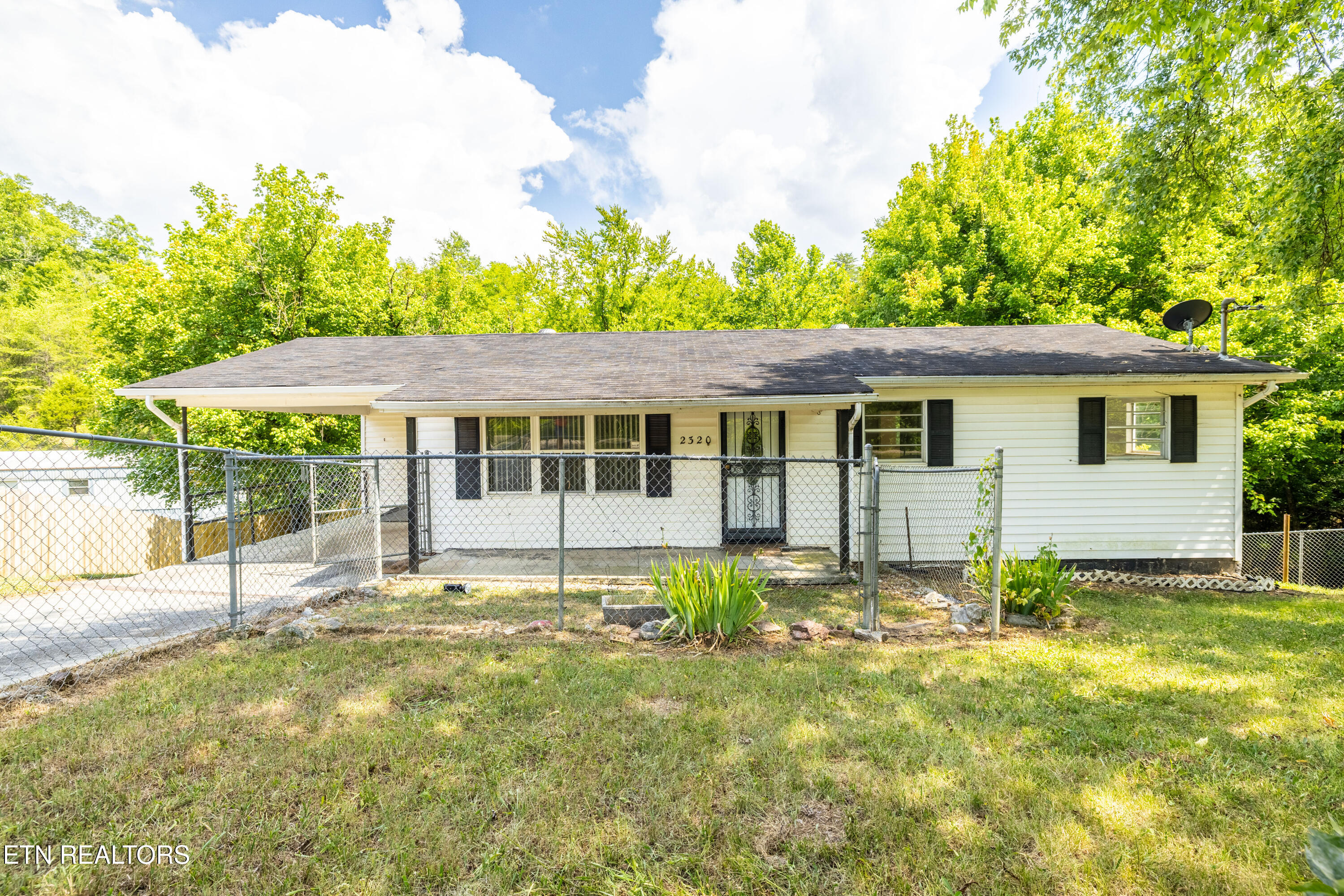 2320 Midway Road Kodak, TN 37764 - Photo 23 of 24 2320Midwayrd-22