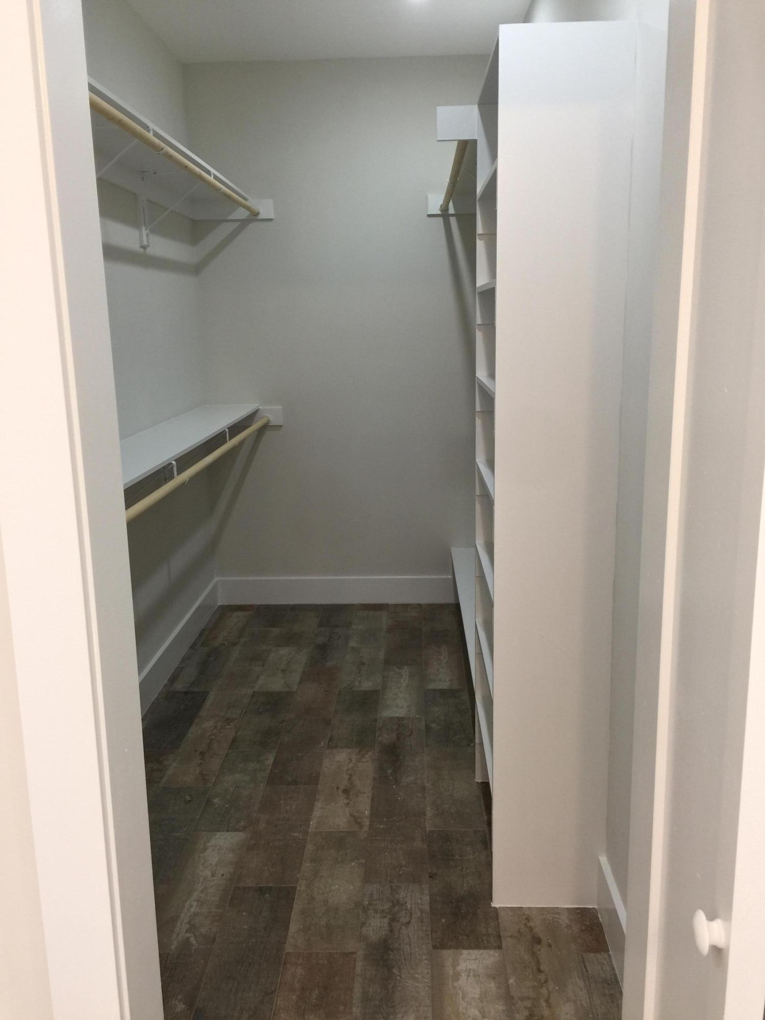 5 North End Road Key Largo, FL 33037 - Photo 25 of 33 Master Bed Closet