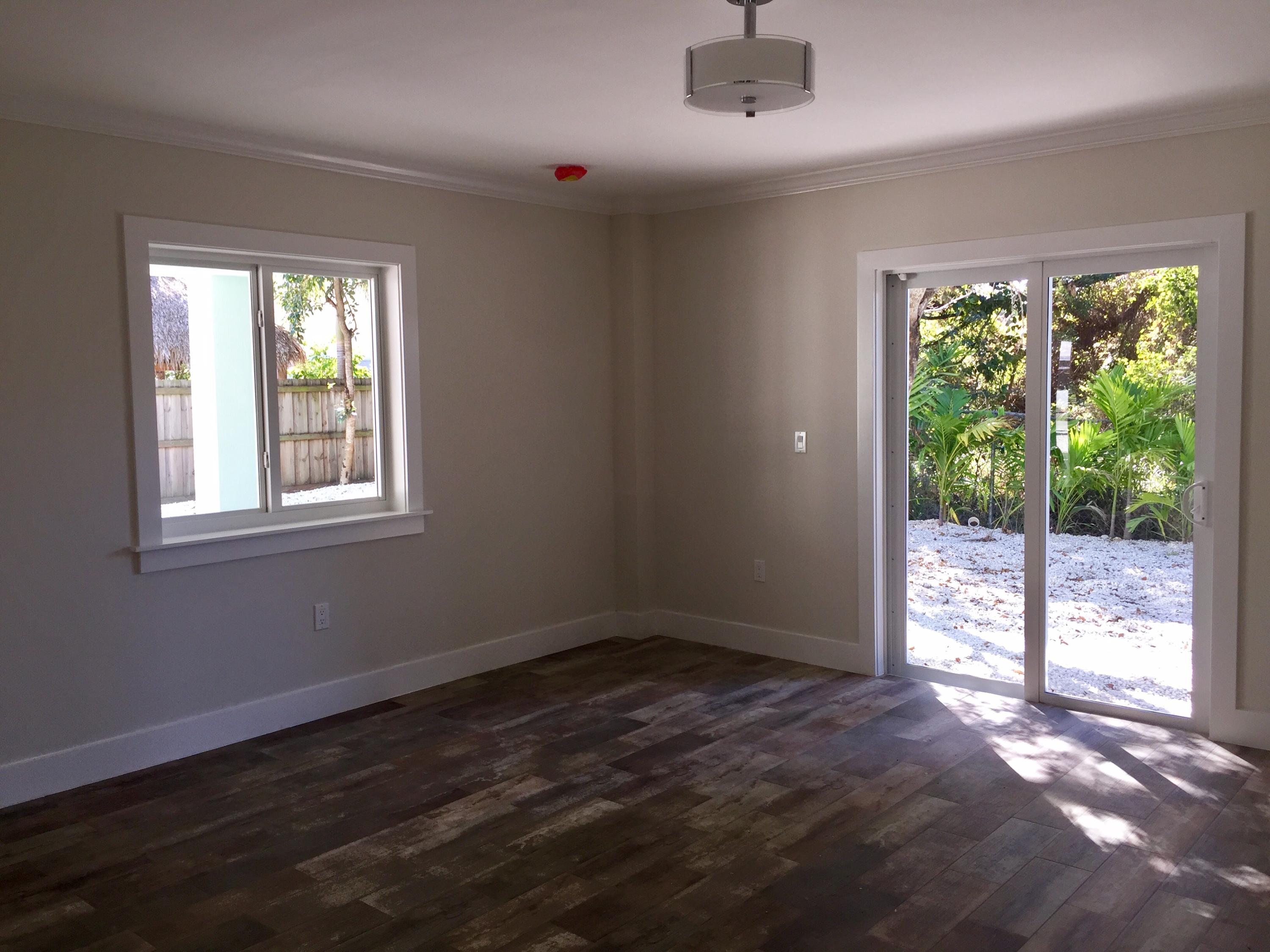 5 North End Road Key Largo, FL 33037 - Photo 27 of 33 Downstairs