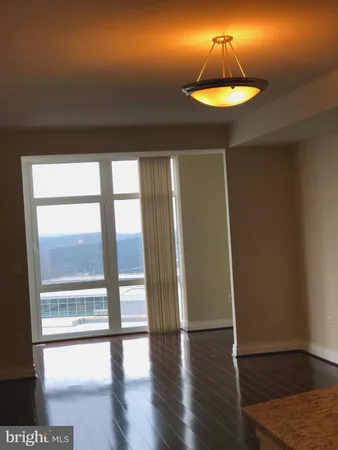 $2,650 | 8220 Crestwood Heights Drive, Unit 1114, McLean, VA 22102