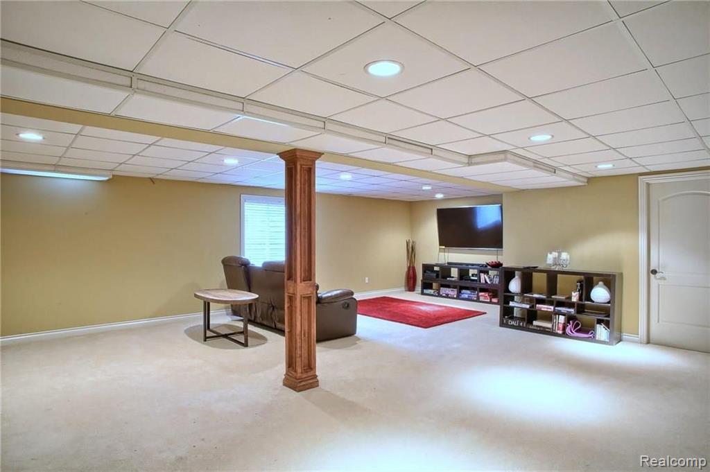 26019 Mariners Point New Baltimore, MI 48051 - Photo 20 of 21
