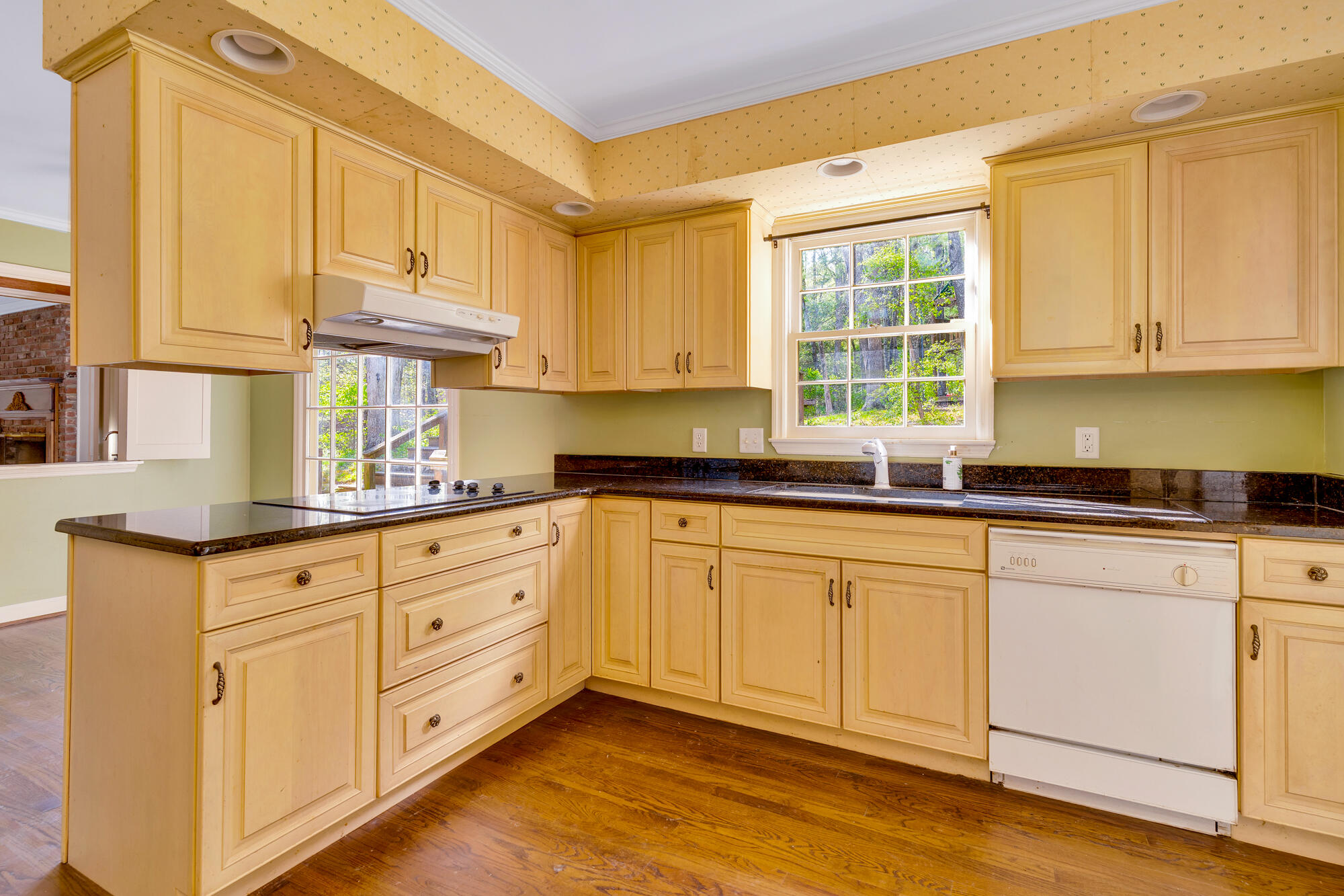 408 Fort Trace Road Lookout Mountain, GA 30750 - Photo 13 of 68 Kitchen