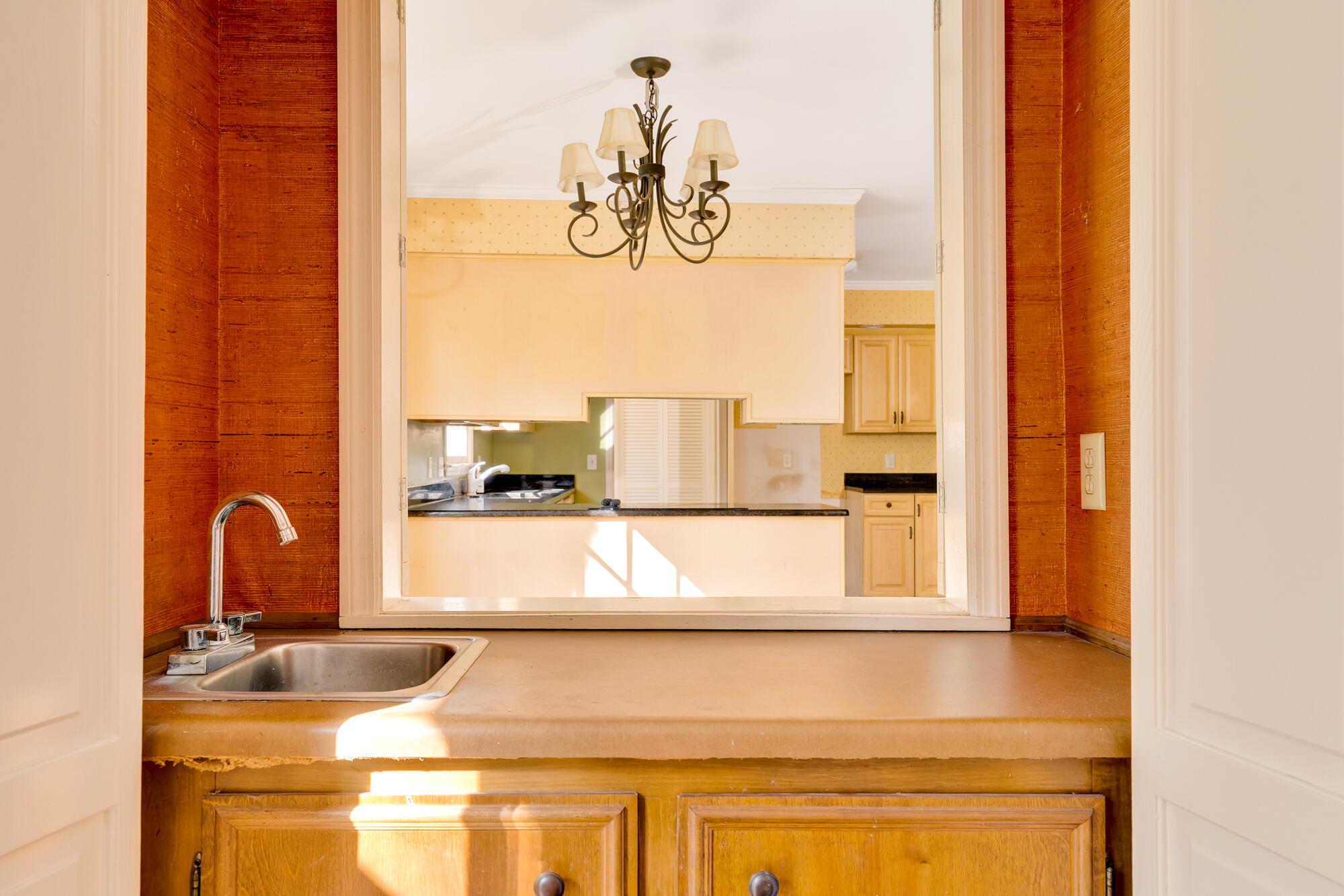 408 Fort Trace Road Lookout Mountain, GA 30750 - Photo 18 of 68 Wet Bar