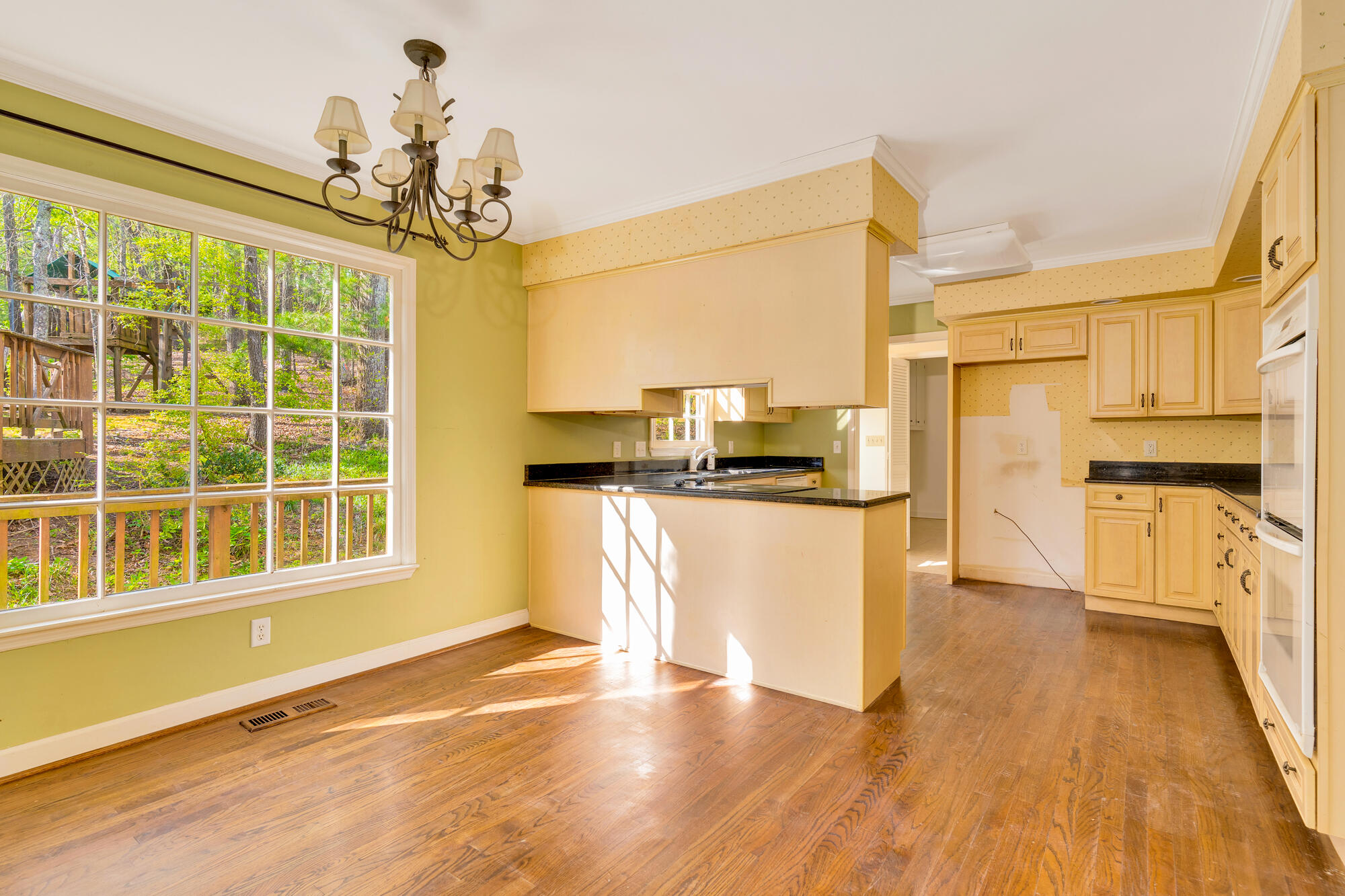 408 Fort Trace Road Lookout Mountain, GA 30750 - Photo 10 of 68 Breakfast Nook