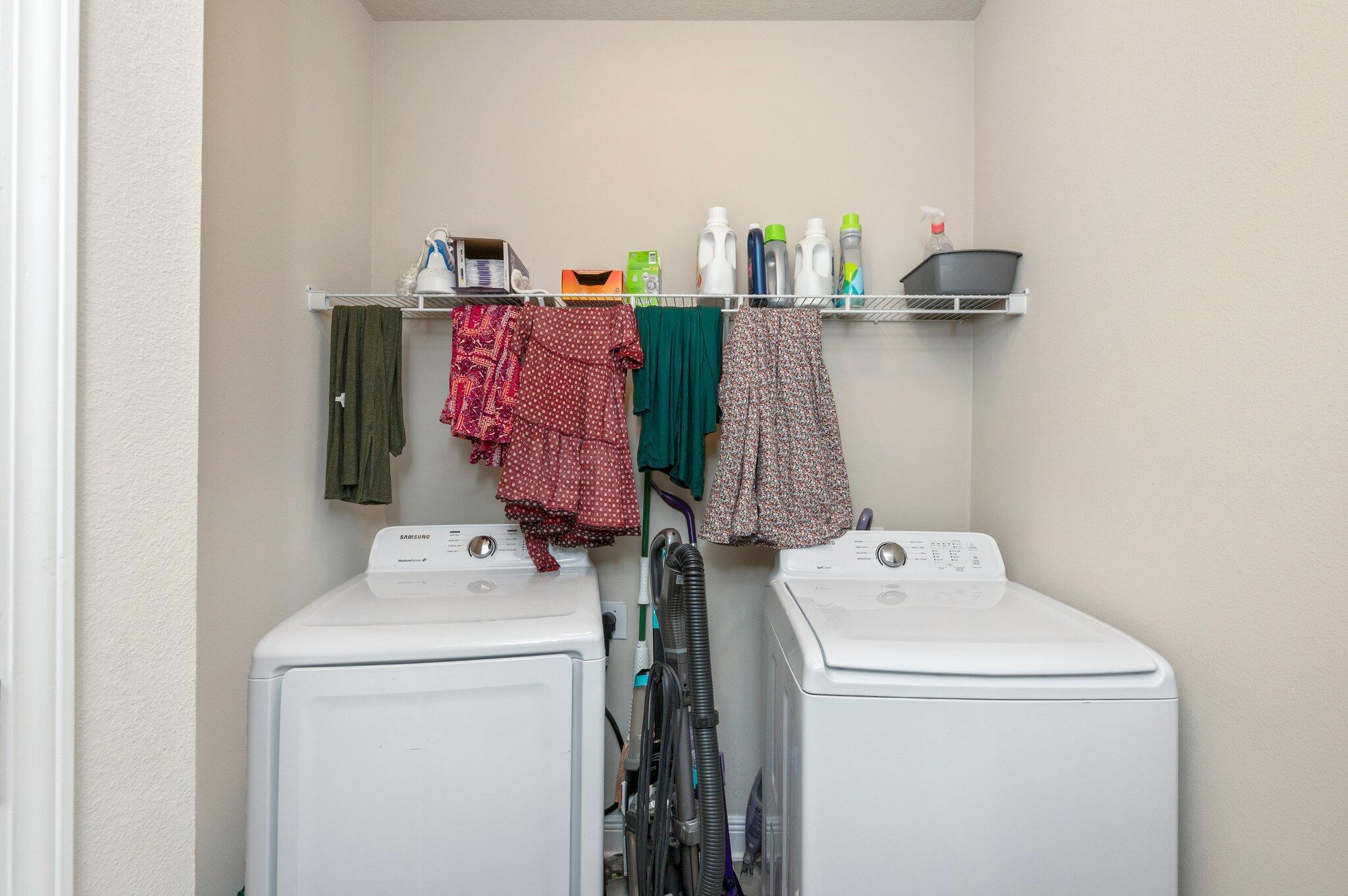 523 Gadwell Street Crestview, FL 32539 - Photo 23 of 30 a utility room with dryer and washer