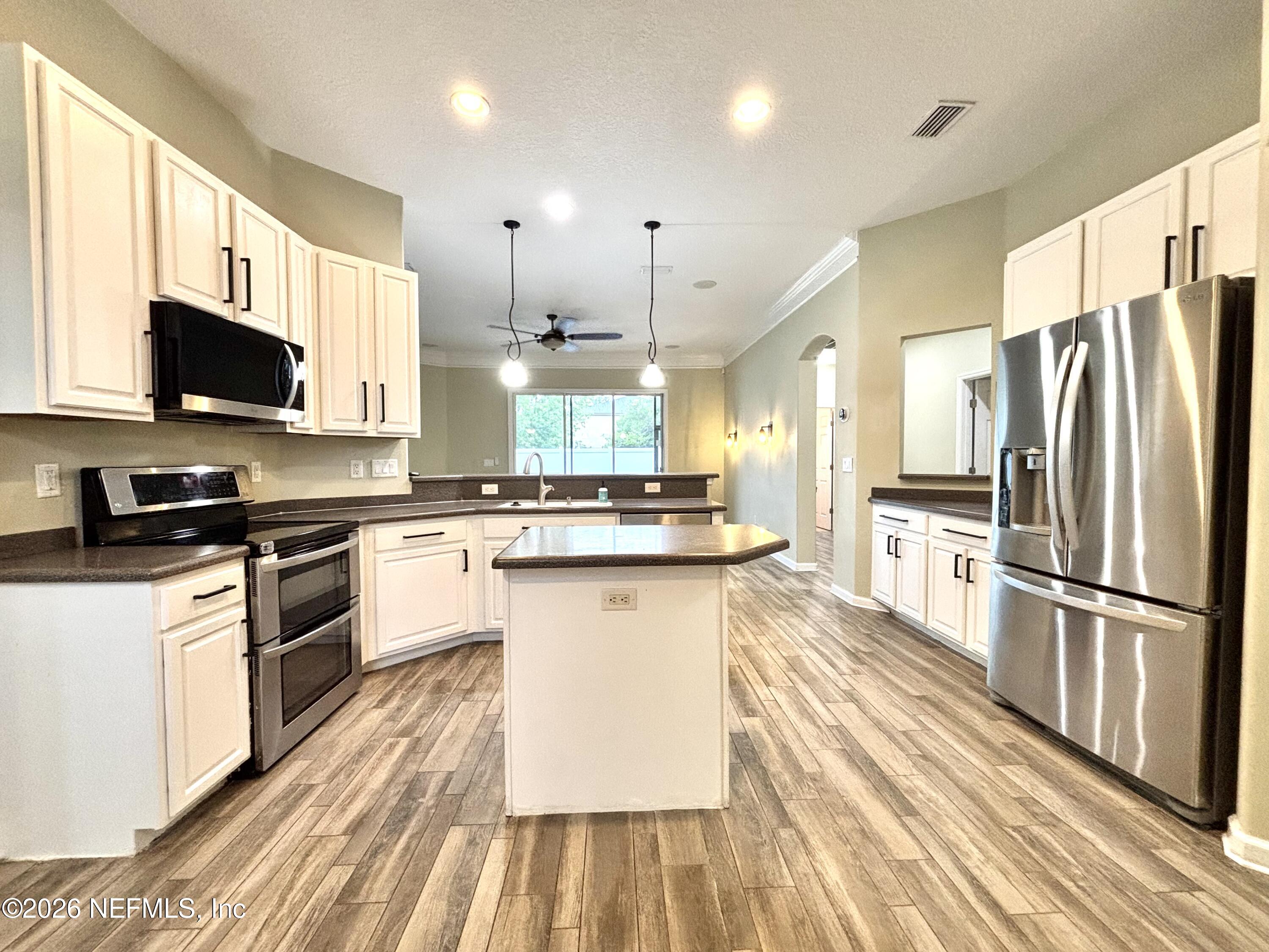 13856 Jeremiah Road Jacksonville, FL 32224 - Photo 7 of 37 IMG_3719