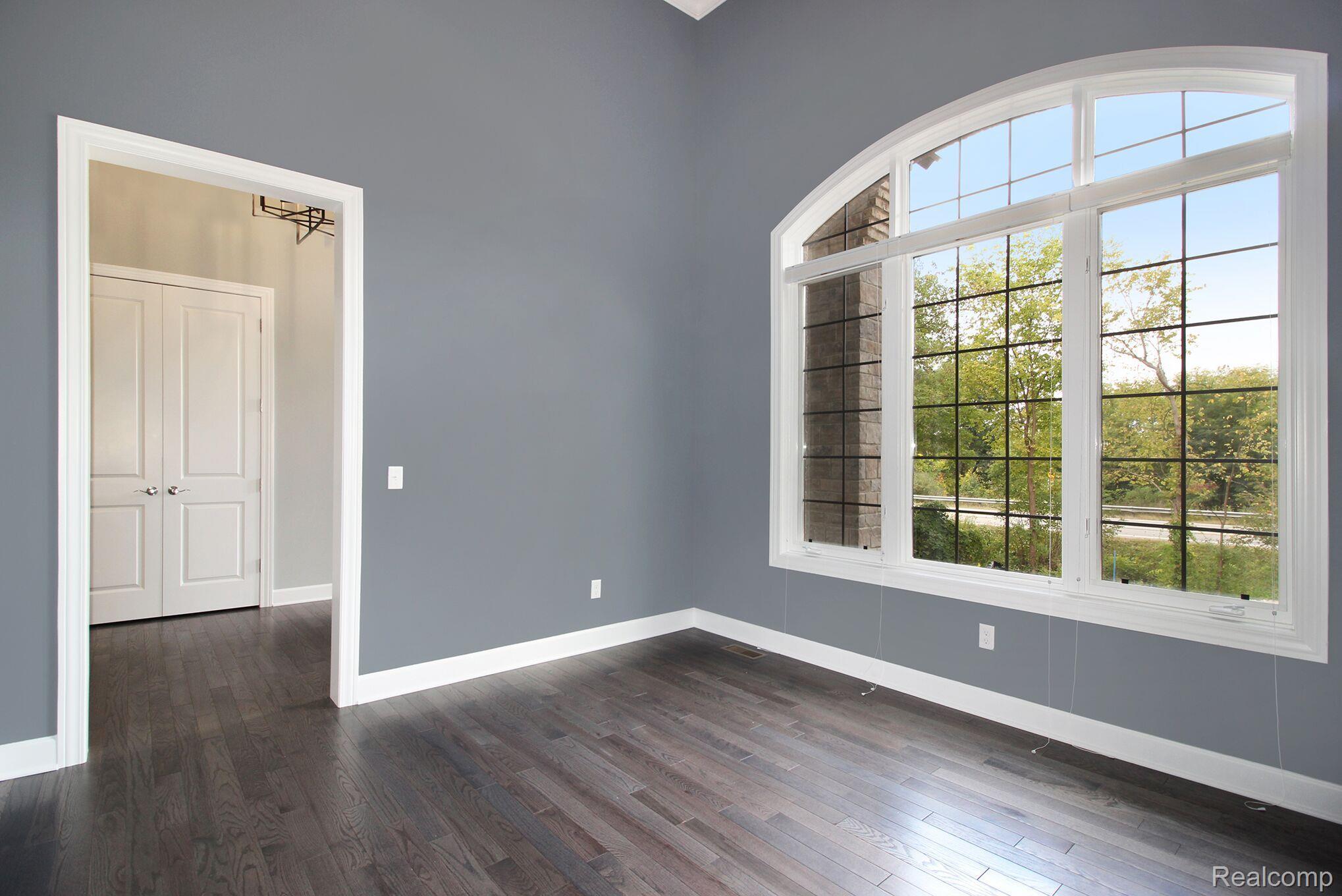 47725 Card Road Macomb, MI 48044 - Photo 4 of 24 Gallery Image 4