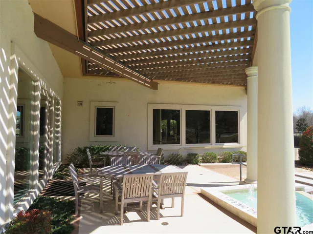 a view of workspace with gym equipment