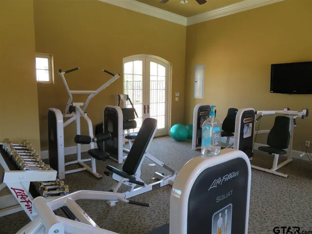 $2,990 | 954 La Vista Drive, Tyler, TX 75703