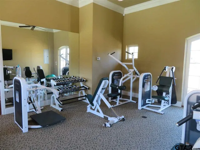 $2,990 | 954 La Vista Drive, Tyler, TX 75703