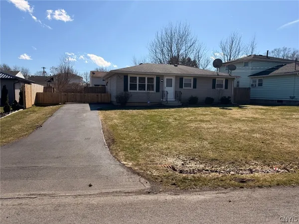 $229,900 | 301 Downsview Drive, Gates, NY 14606