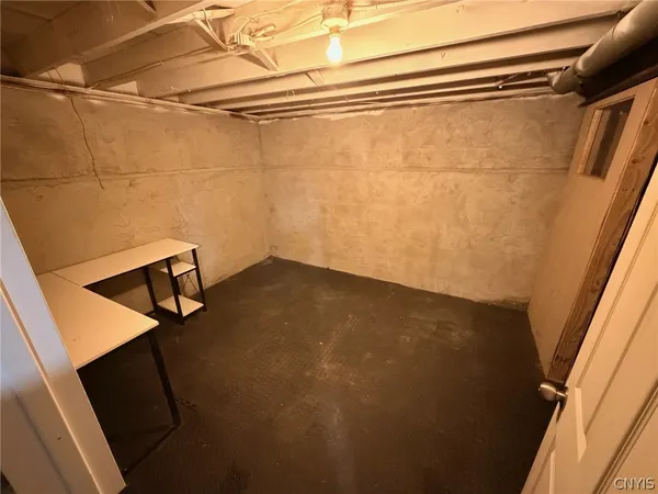 $229,900 | 301 Downsview Drive, Gates, NY 14606