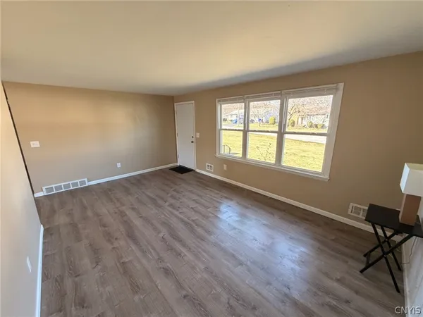 $229,900 | 301 Downsview Drive, Gates, NY 14606