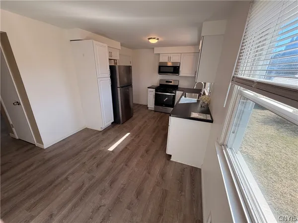 $229,900 | 301 Downsview Drive, Gates, NY 14606