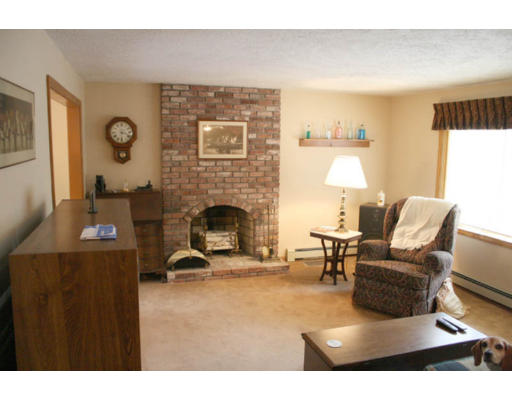 20 Anthony Road Hopedale, MA 01747 - Photo 3 of 12 Gallery Image 3