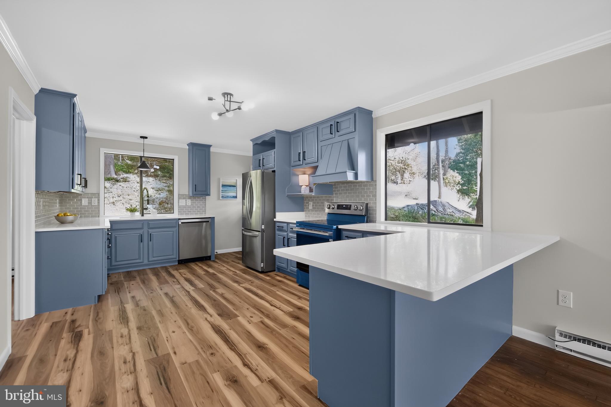 233 Sunset Circle Cross Junction, VA 22625 - Photo 12 of 46 New Peninsula Cabinet, Stream Quartz & Backsplash