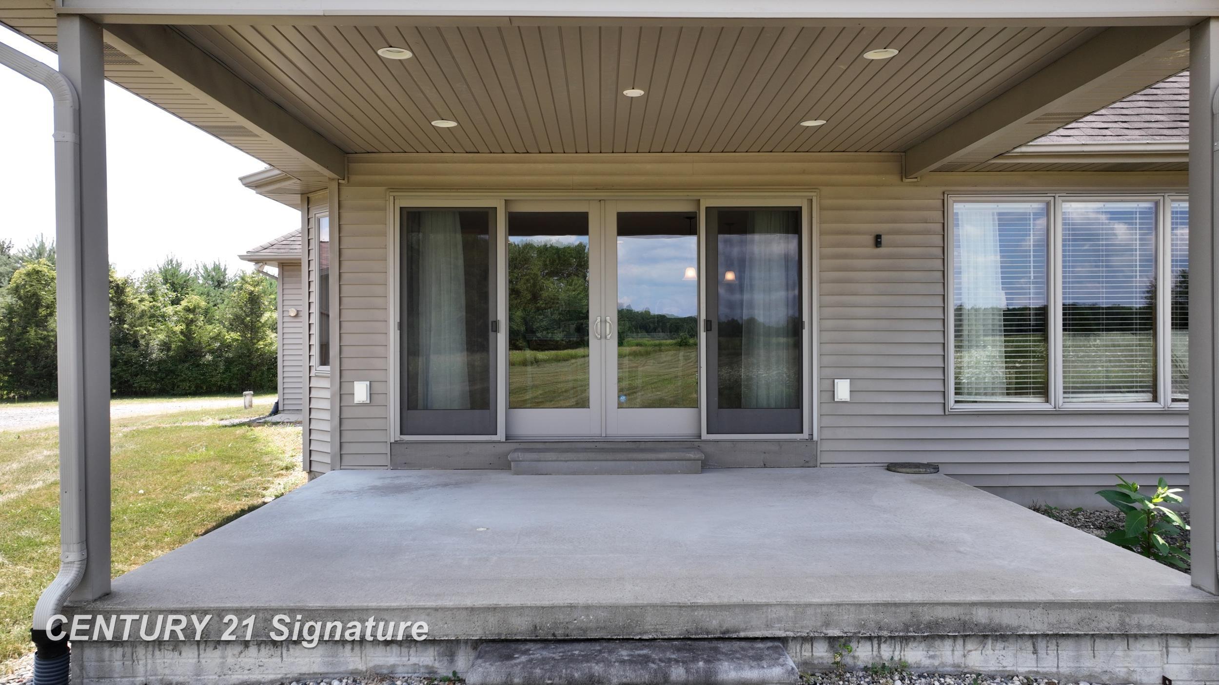 12222 Carpenter Road Flushing, MI 48433 - Photo 9 of 64 Gallery Image 9