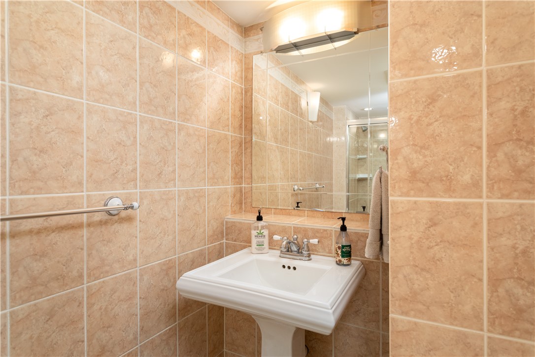 4162 Post Road, Unit 11 Warwick, RI 02818 - Photo 13 of 26 Gallery Image 13