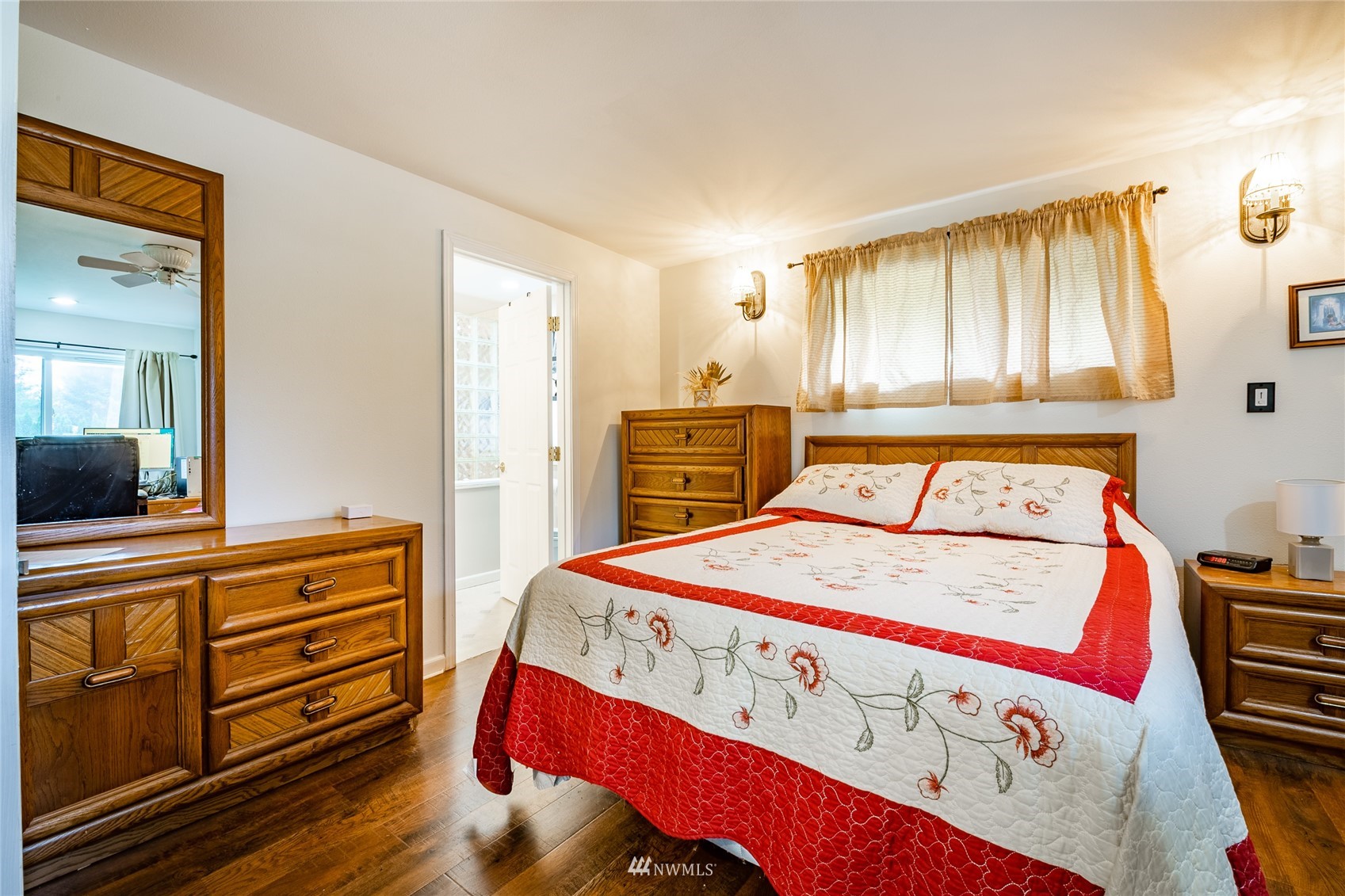 5577 E Road Bellingham, WA 98226 - Photo 40 of 40 a bedroom with a bed and a dresser
