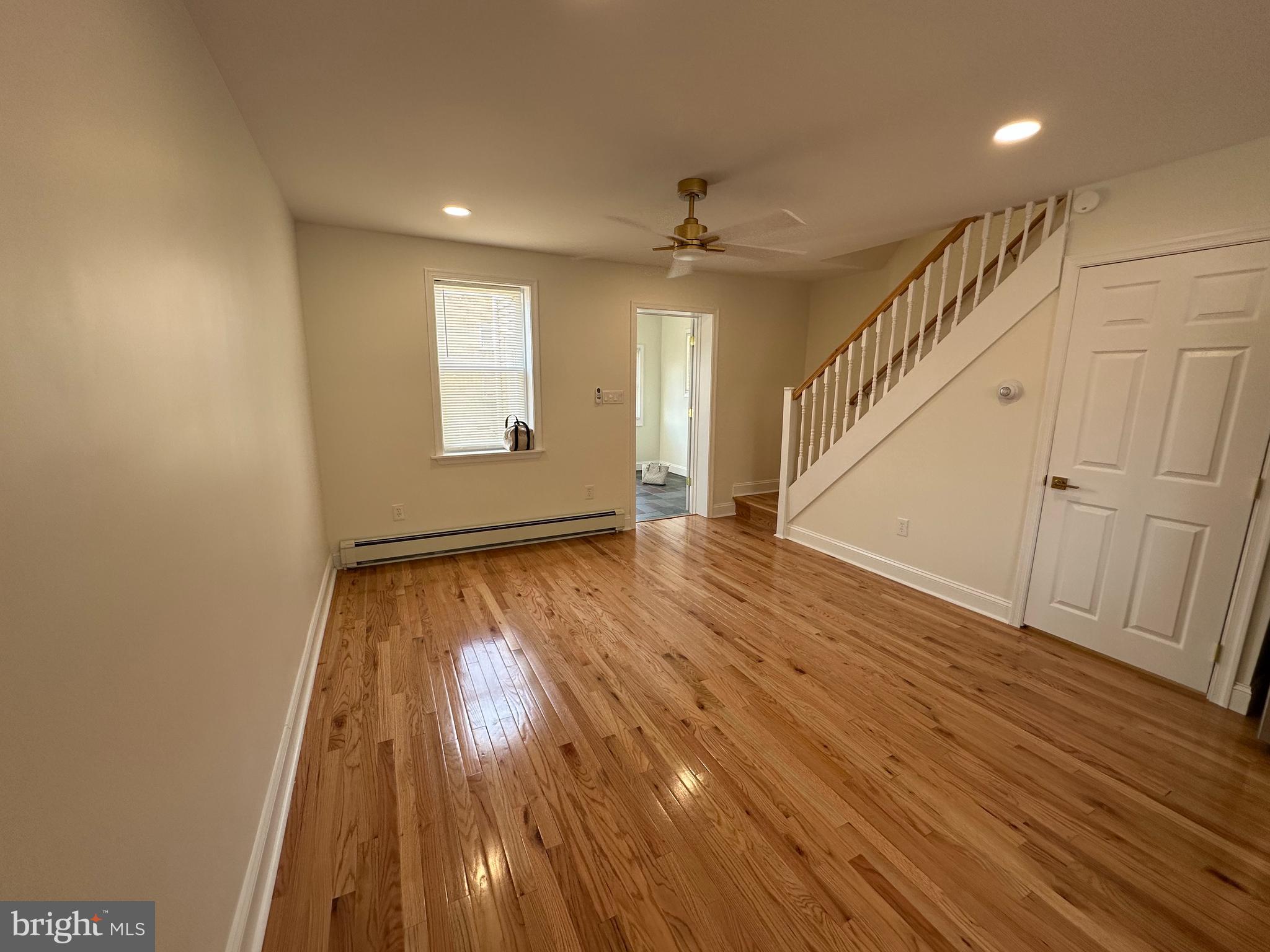 651 Copley Road Upper Darby, PA 19082 - Photo 4 of 19