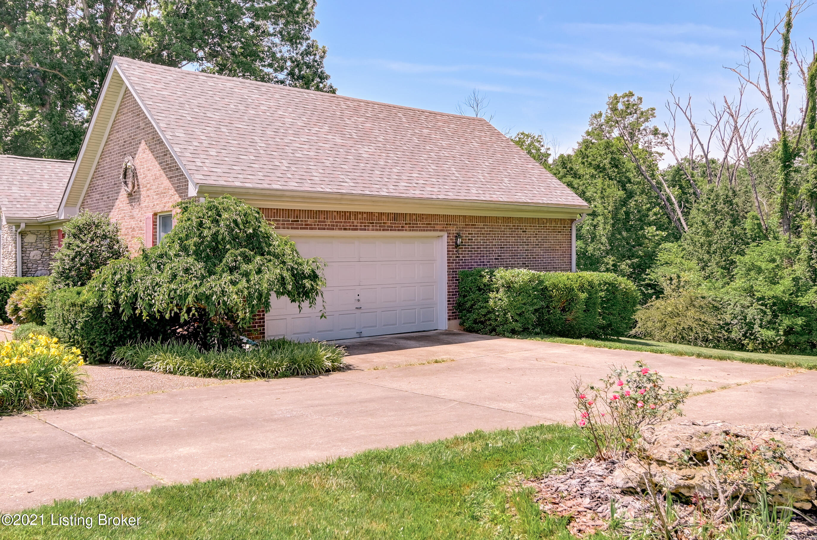 710 West Laurel River Road Shepherdsville, KY 40165 - Photo 6 of 49 710WLaurelRiverRd-6