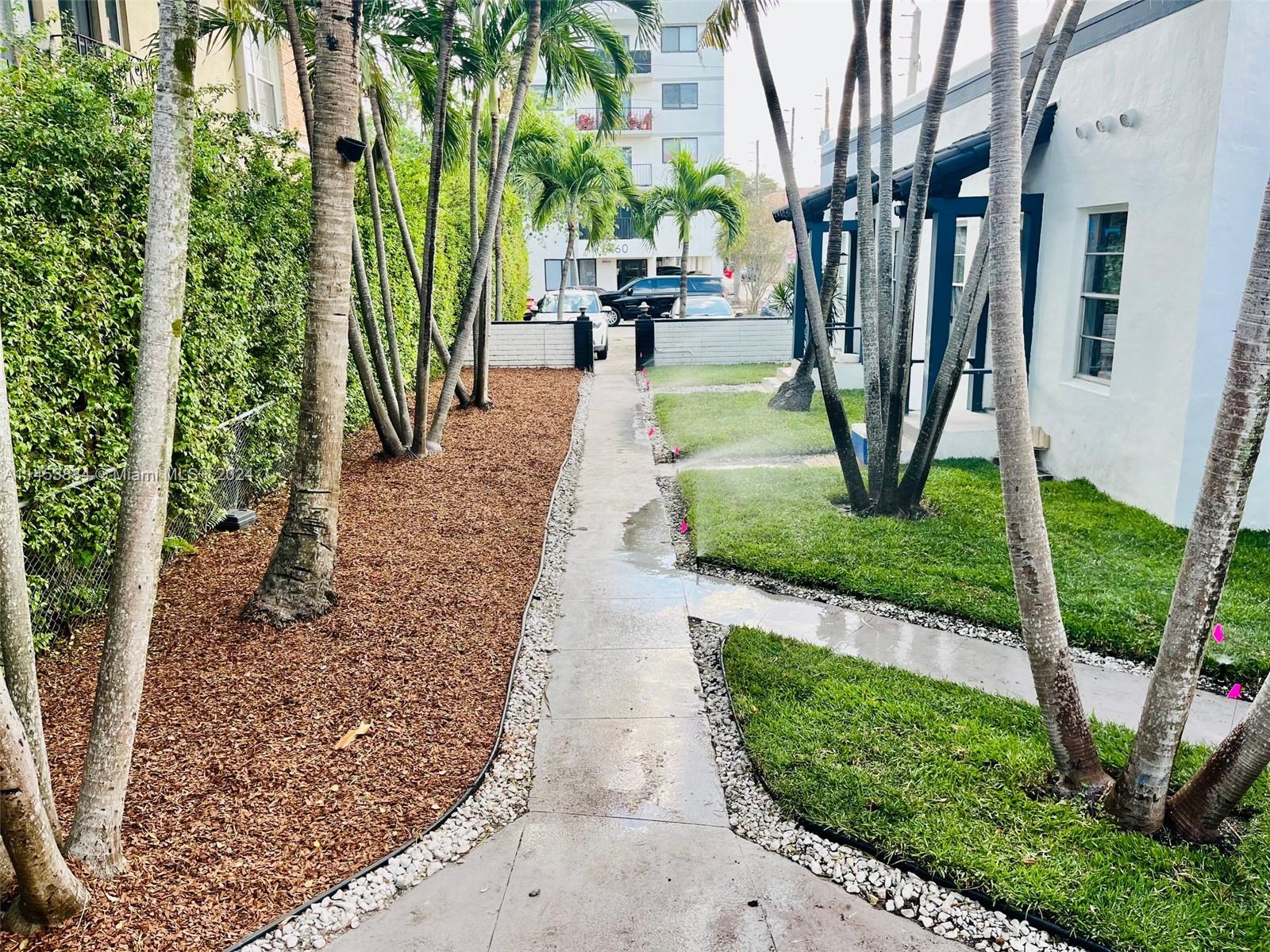 6955 Rue Vendome Miami Beach, FL 33141 - Photo 7 of 43