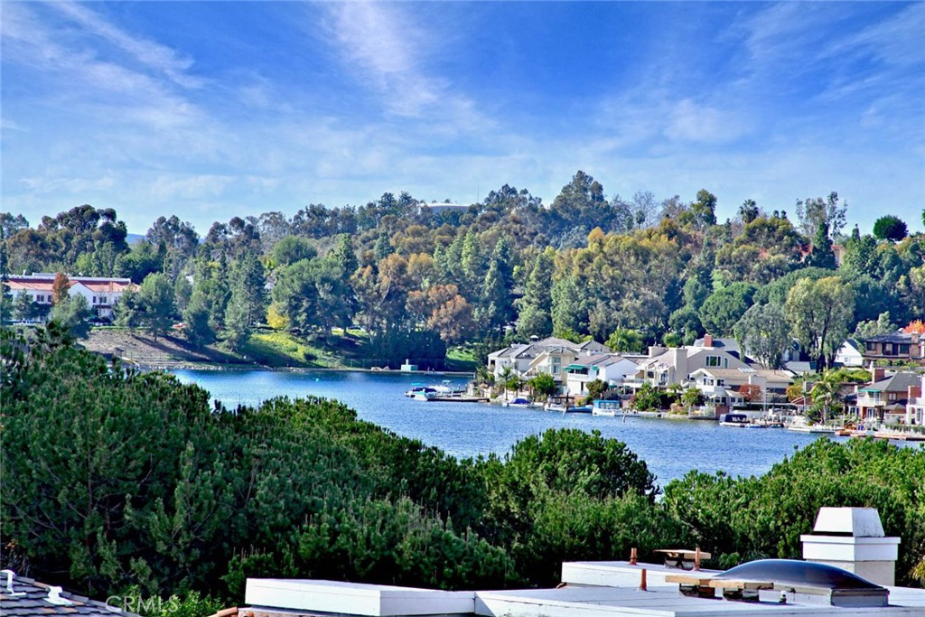 20975 Sequoia Lane Mission Viejo, CA 92691 - Photo 47 of 47 a view of a city