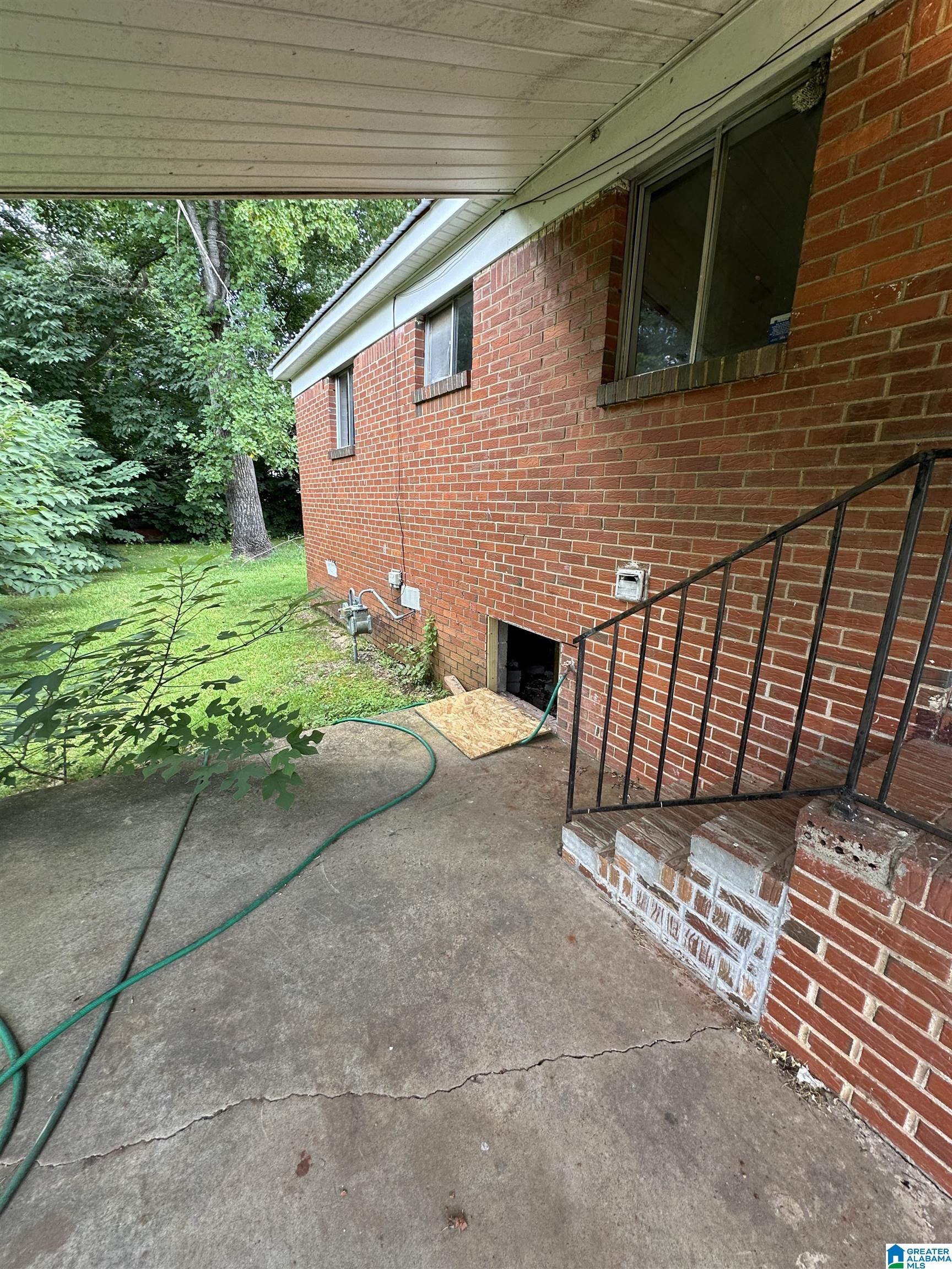 1657 Southwest 18th Way Birmingham, AL 35211 - Photo 4 of 13