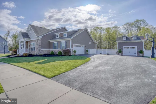$979,000 | 836 Sweet Birch Drive, Middletown, DE 19709