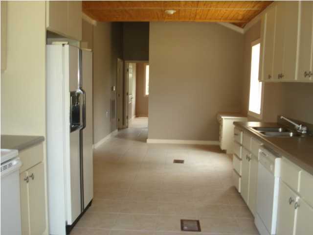 537 Caswell Road DeFuniak Springs, FL 32433 - Photo 13 of 29 Gallery Image 13