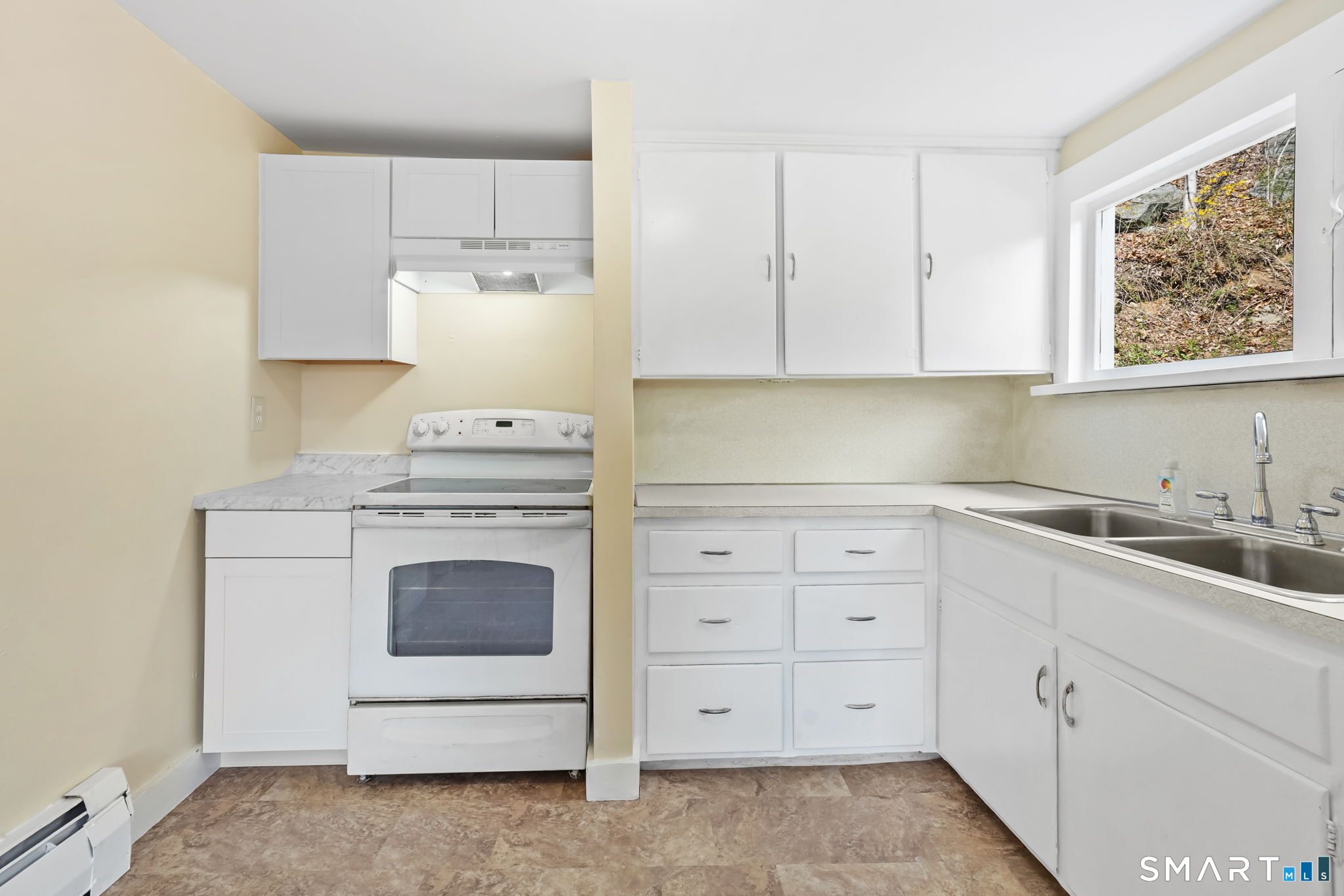 60 Riggs Street Oxford, CT 06478 - Photo 20 of 38