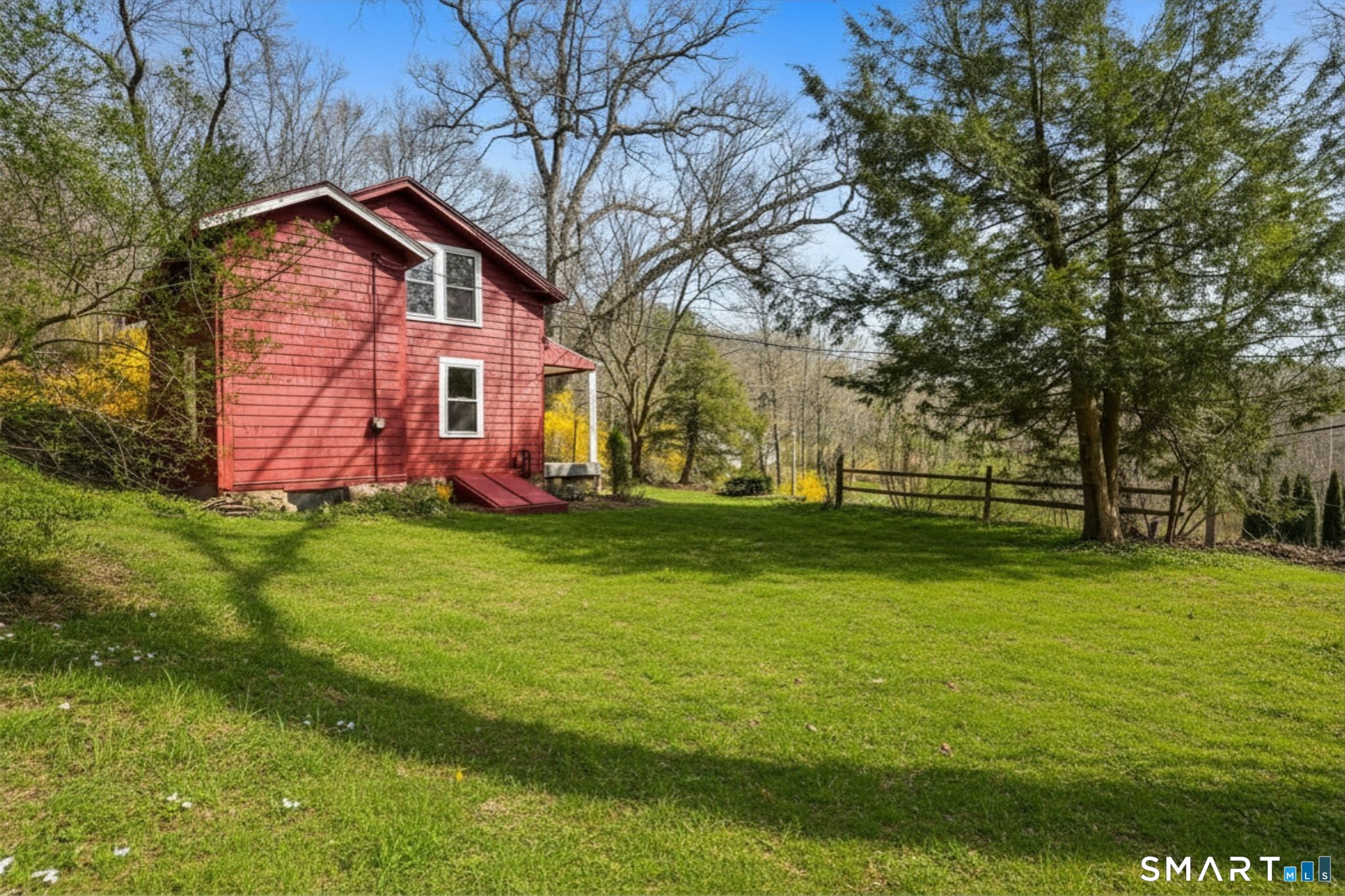 60 Riggs Street Oxford, CT 06478 - Photo 4 of 38