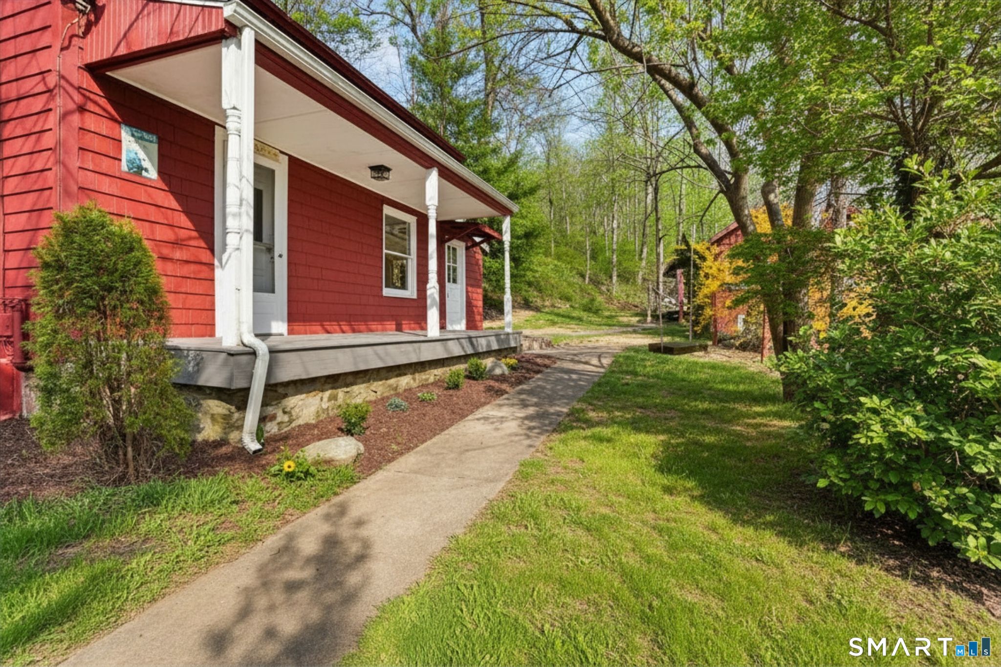 60 Riggs Street Oxford, CT 06478 - Photo 7 of 38