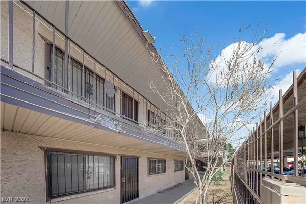 $900 | 3726 Hazelwood Street, Unit 24, Las Vegas, NV 89119