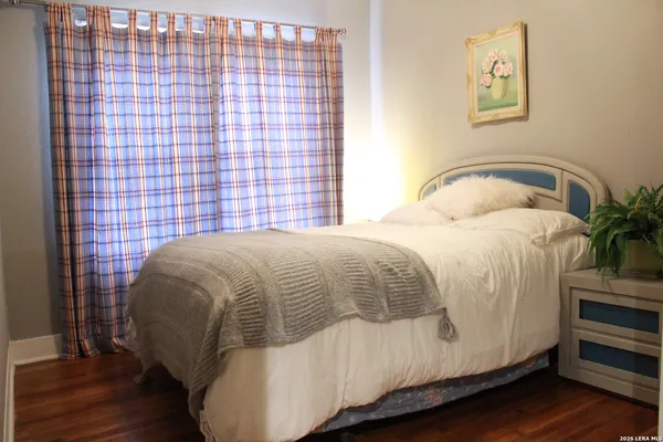 $1,295 | 326 East French Place, San Antonio, TX 78212