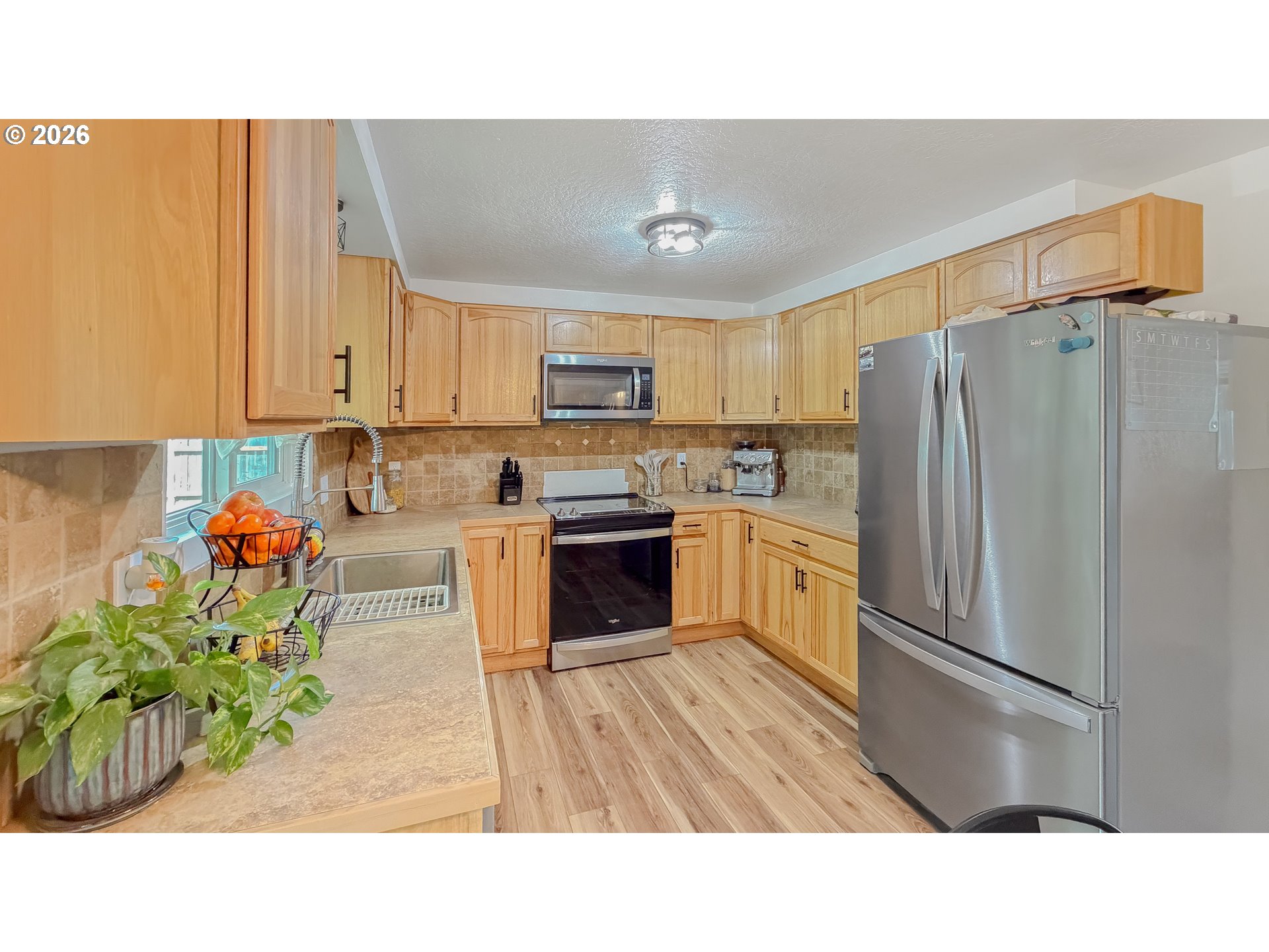 876 Welcome Way Eugene, OR 97402 - Photo 11 of 41 Kitchen