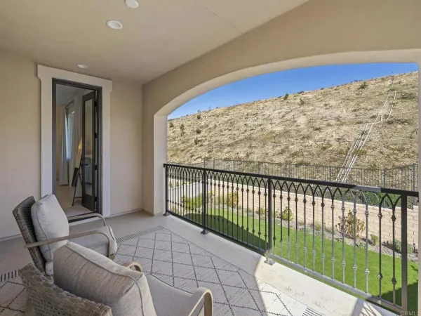 $1,269,000 | 2971 Rue De Latour, Vista, CA 92084