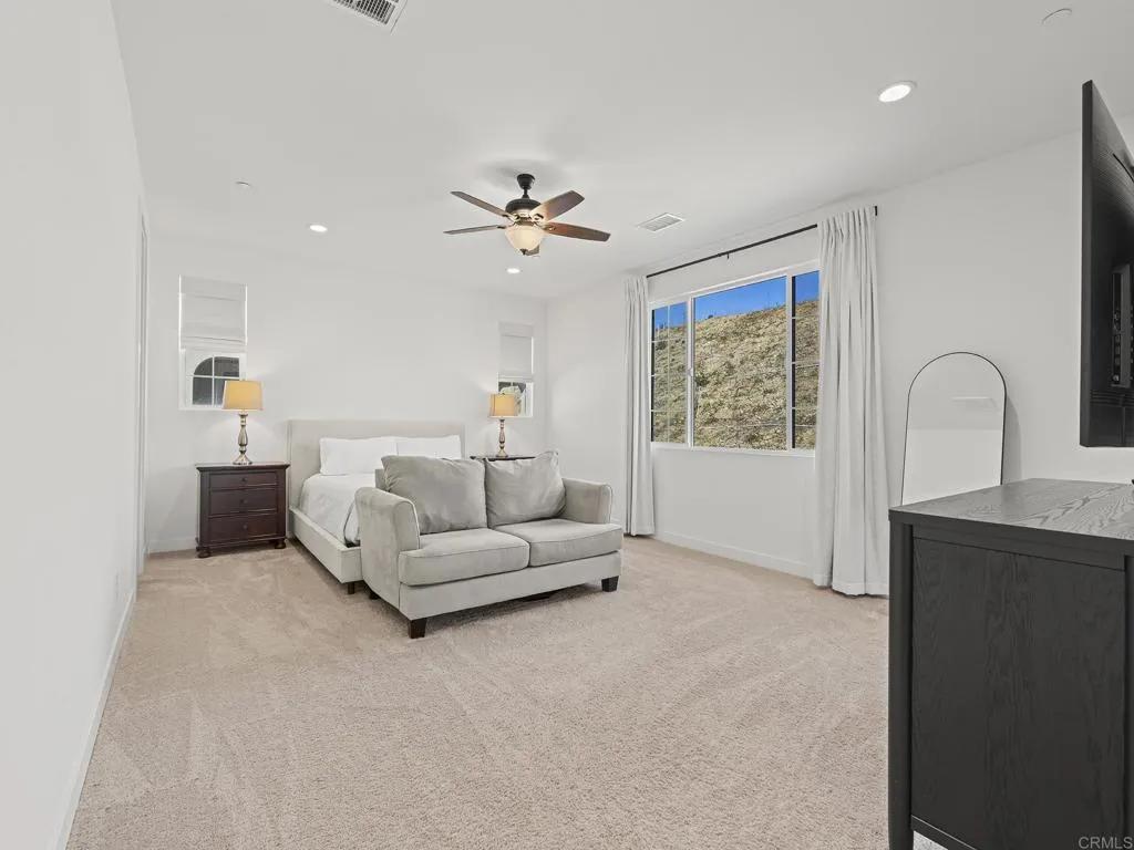 2971 Rue De Latour Vista, CA 92084 - Photo 17 of 36