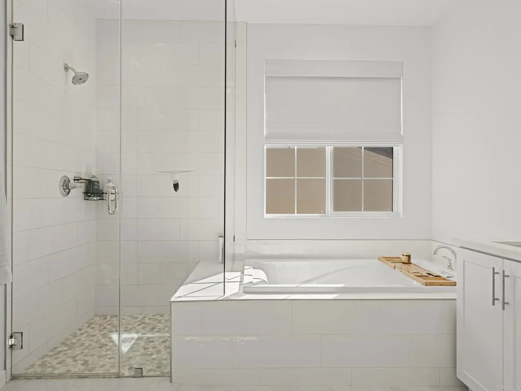 2971 Rue De Latour Vista, CA 92084 - Photo 20 of 36