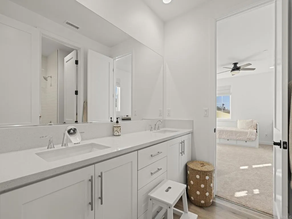 2971 Rue De Latour Vista, CA 92084 - Photo 23 of 36