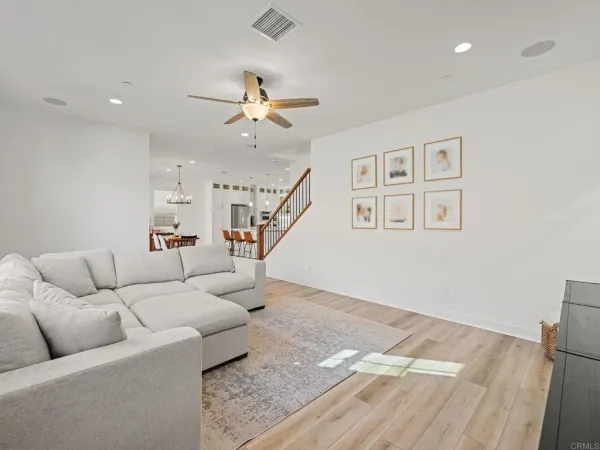 $1,269,000 | 2971 Rue De Latour, Vista, CA 92084