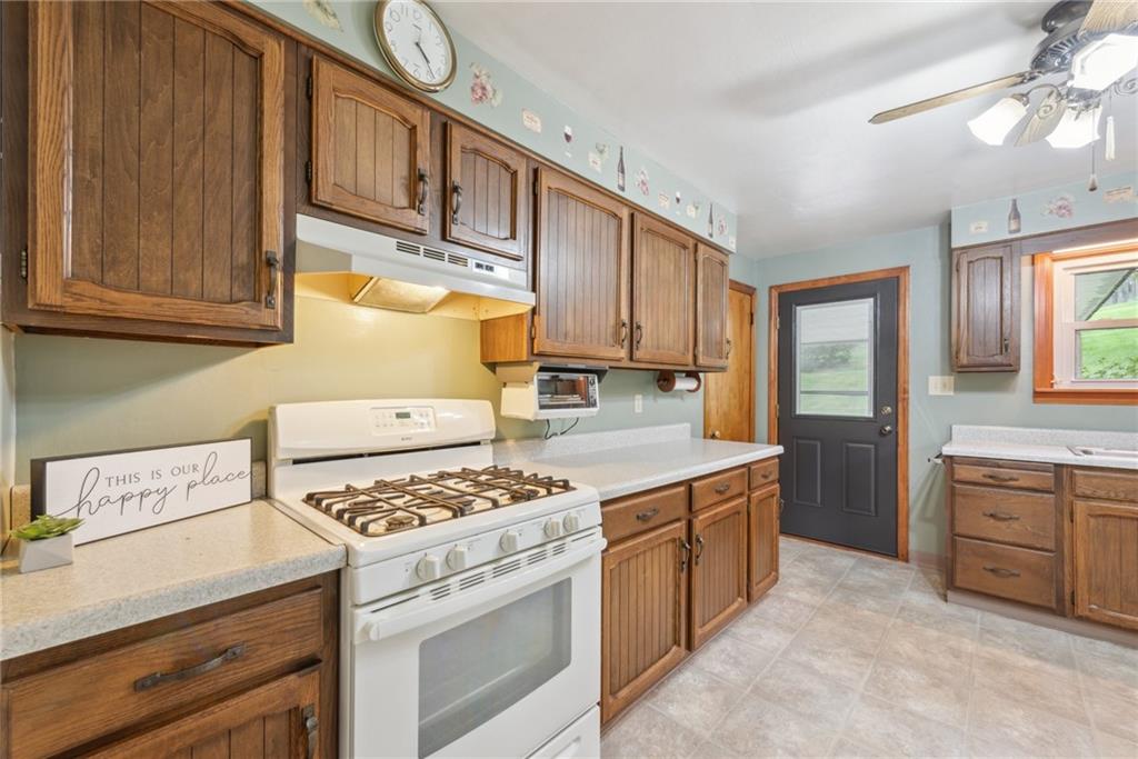 12600 Ridge Road North Huntingdon, PA 15642 - Photo 9 of 28 Gallery Image 9