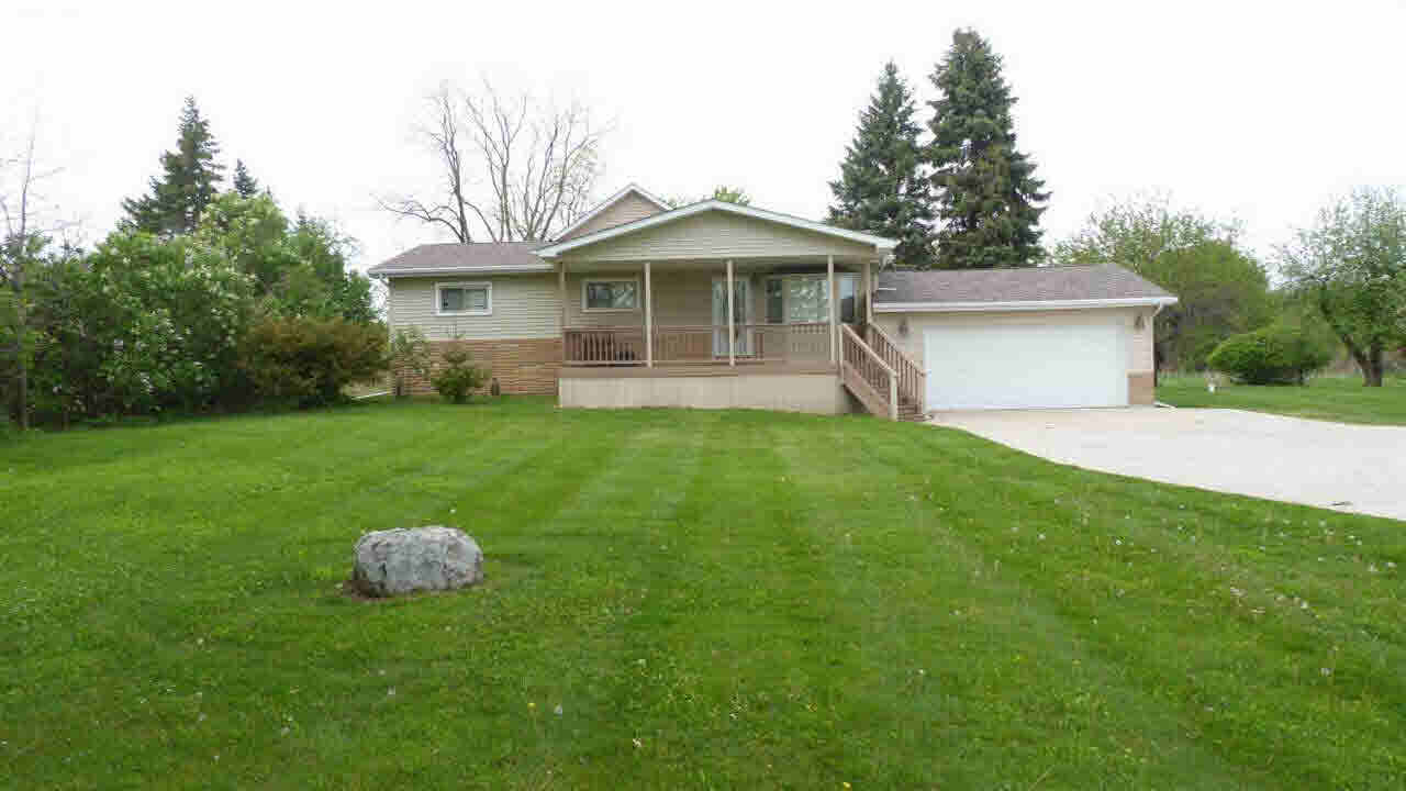 1328 Reid Road Flint, MI 48507 - Photo 3 of 27 21166541-2.JPG