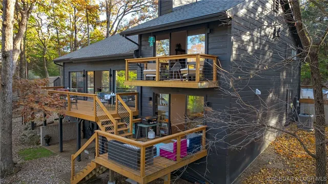 $495,000 | 210 Black Hawk Drive, Lake Ozark, MO 65049