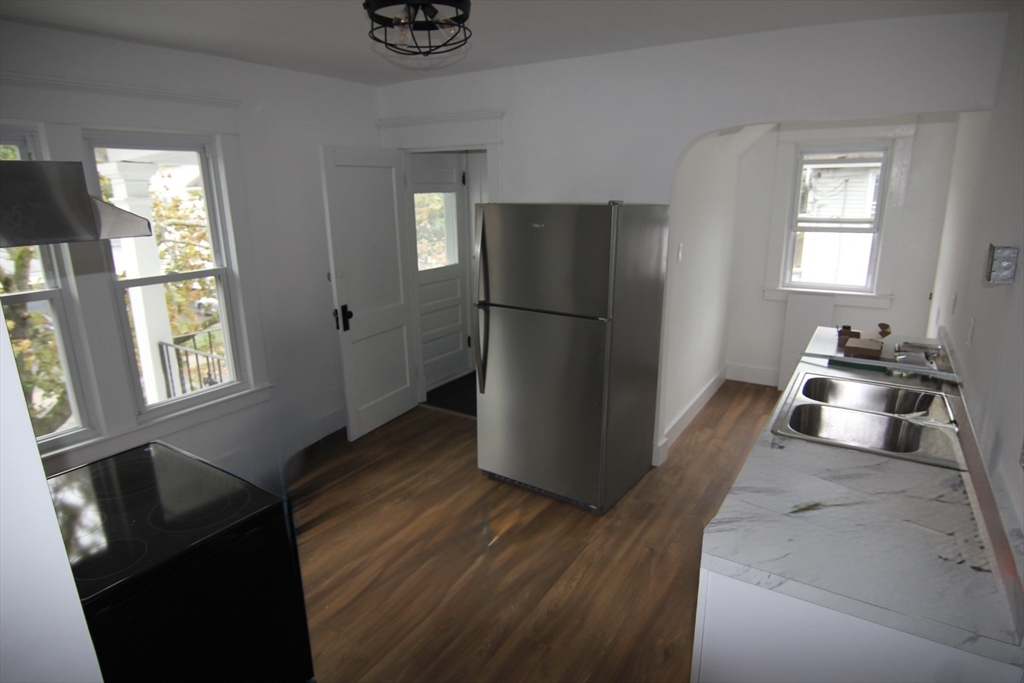 1083-1085 Sumner Avenue Springfield, MA 01118 - Photo 8 of 15 Gallery Image 8
