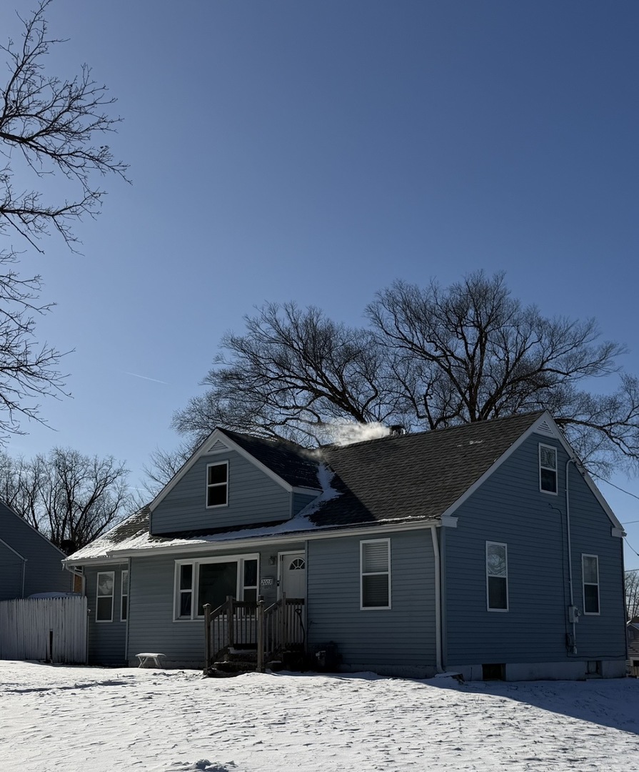 2003 Nebraska Road Rockford, IL 61108 - Photo 2 of 32