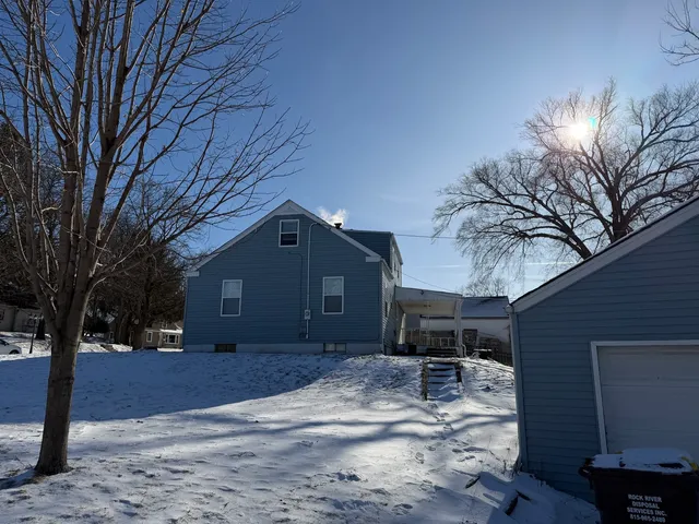 $209,500 | 2003 Nebraska Road, Rockford, IL 61108