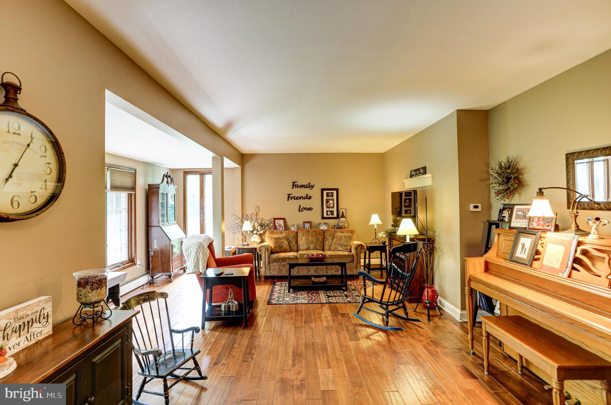 126 Cedar Hill Road Chalfont, PA 18914 - Photo 6 of 64 Living room