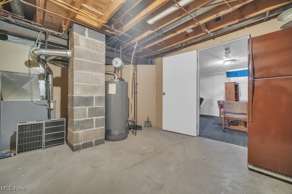 13890 Milo Road Cleveland, OH 44125 - Photo 25 of 33